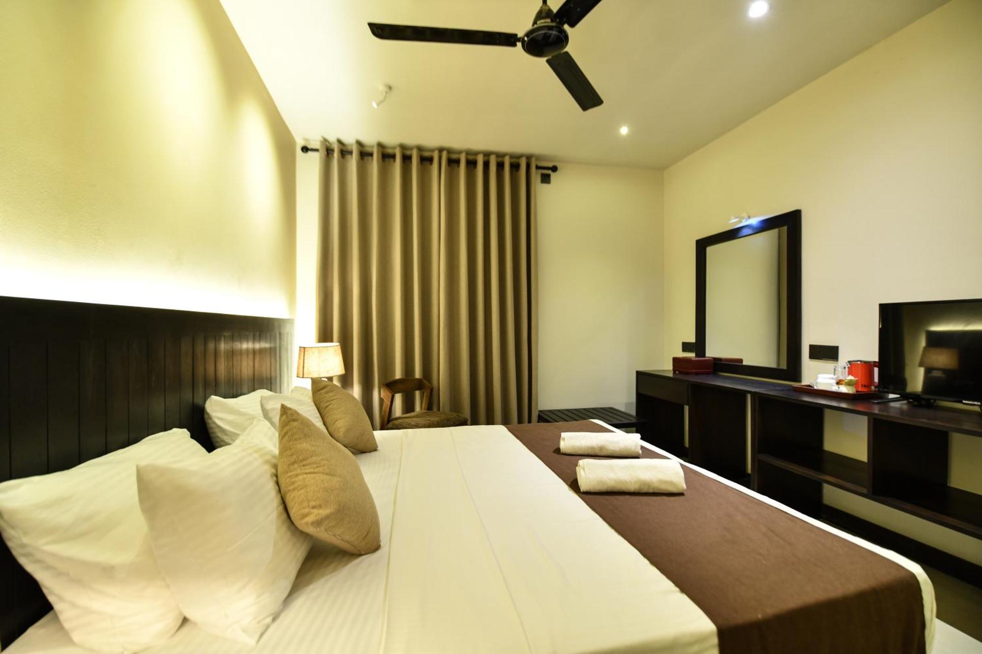 Hiriketiya Beach Resort Dickwella Exterior photo